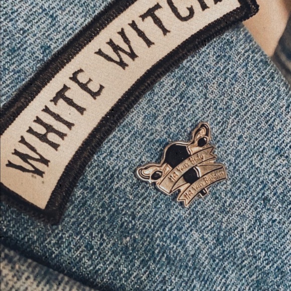 CUSTOM DESIGN ENAMEL PIN- LIMITED EDITION - Picture 7 of 7